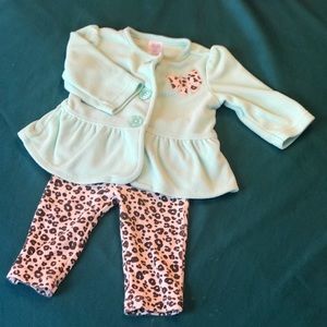 Very sweet💞💞💞 2 Piece Set from Carters 3M